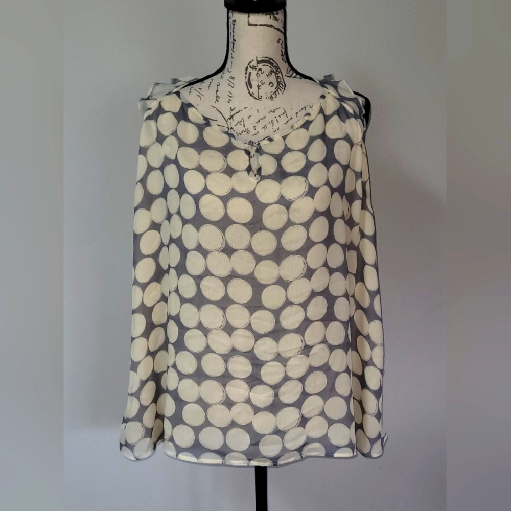 Old Navy Maternity sleeveless, lined tank in XL.